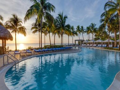 Four Bedroom Beach House Captiva Pool and Gulffront